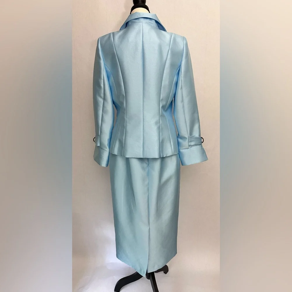 Lily & Taylor New York GORGEOUS LUXURY Women’s Suit 2pcs Size  6 Couture - Picture 6 of 13
